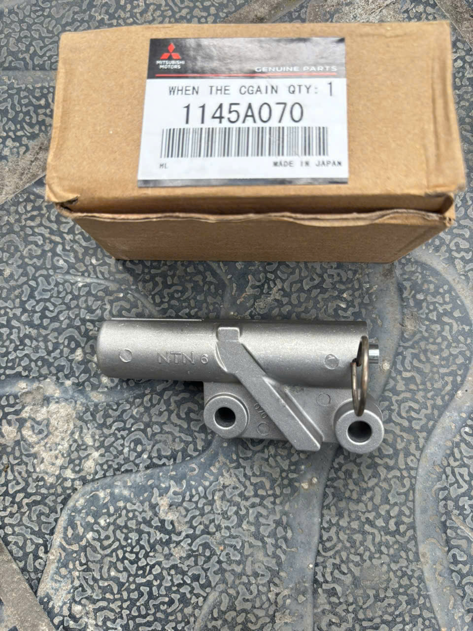 Búa tăng cam xe mitsubishi  pajero v43 nhập khẩu hàng xịn chính hãng, giá tốt : 1140A070